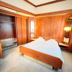 gastehaus-sophienstrasse.stuttgart-hotel.com/